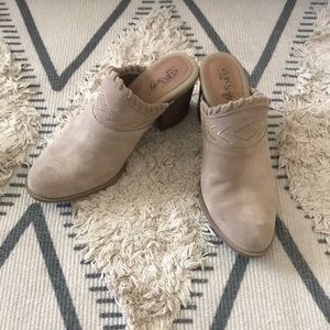 Tan leather suede miles